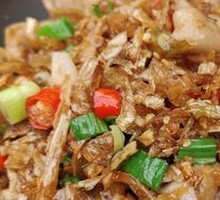 Stir-fried Pork Intestines with White Chilies