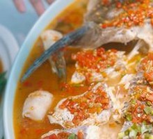 Steamed Organic Fish Head from Dongjiang Lake