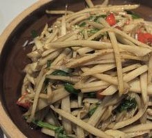 Stir-Fried Lotus Root Strips