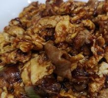 Sour Stir-Fried Egg with Wood Ear Mushrooms