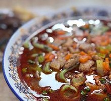 Spinach Noodles with Meat Sauce