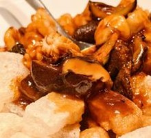 Three-Flavor Stewed Dumplings