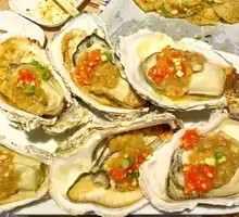 Garlic Steamed Oysters