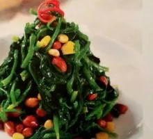 Pine Nut Spinach
