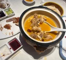 Beijing Crispy Meat Pot