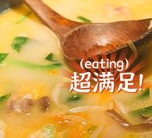 Traditional Chrysanthemum Bridge Rice Noodles