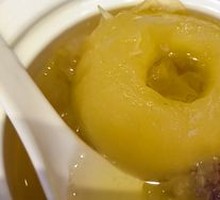 Braised Pear with Tremella Mushroom