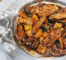 Braised Chicken Wings and Feet