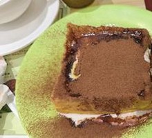 Dongfa Road Custard Bun