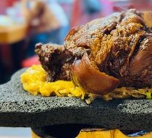 Sour Cabbage Pork Shank