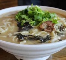 Stir-Fried Pork Noodles with Scallion Oil