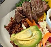 Pan-Seared Beef with Nuts and Rice Bowl