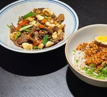 Signature Braised Rice Noodles