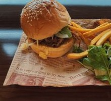 IPA-Infused Smoked Beef Burger