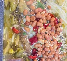 Golden Broth Pickled Cabbage Flavor Grilled Fish