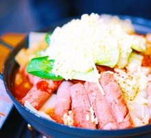 Beef and Rice Cake Cheese Hot Pot