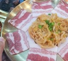 Sour Cabbage with Pork Belly