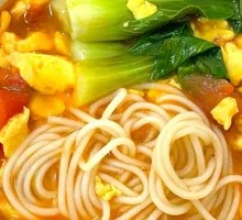 Tomato and Egg Noodle Soup