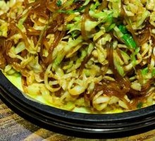 Sautéed Cabbage with Rice Noodles on Iron Plate