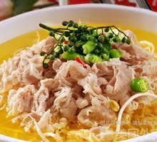 Spicy Sour Beef and Shrimp Soup