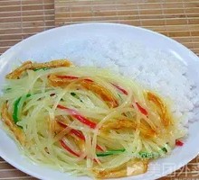 Potato Shredded Pork Rice Bowl