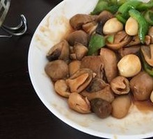 Braised Quail Eggs with Wood Ear Mushrooms