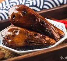 Spicy Braised Duck Heads