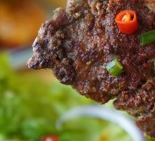 Charcoal-Grilled Lamb Ribs