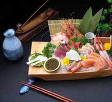 Smooth Sailing Sushi Platter