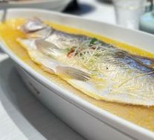 Suzhou-style Steamed White Fish