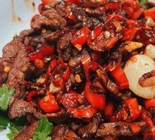 Stir-Fried Beef with Yellow Onion