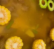 High-Calcium Clear Soup with Beef Tendons and Brain