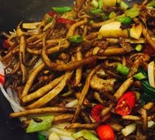 Spicy Tea Tree Mushroom Hot Pot