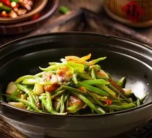 Braised Tofu Noodles in Clay Pot