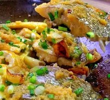 Braised Large Yellow Croaker in Clay Pot