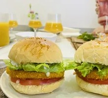 Black Pepper Tofu Burger