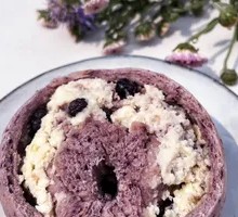 Blueberry Chickpea Cheese Bagel