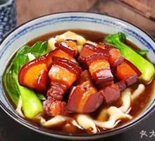 Braised Pork with Knife-Cut Noodles