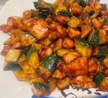 Stir-Fried Chicken with Sauce