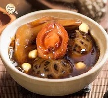 Abalone with Dried Mushrooms and Pig Trotters