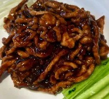 Beijing-style Shredded Pork in Soy Sauce