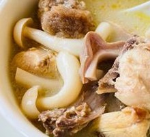 Stewed Chicken with Pig's Trotter