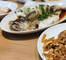 Stir-Fried Beef Rice Noodles