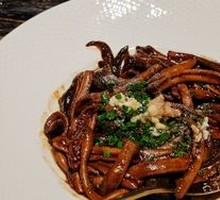 Shanghai-style Braised Eel with Sauce