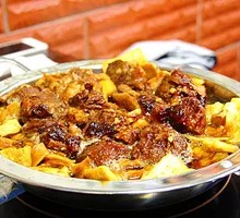 Huluwa Beef Tendon Hot Pot