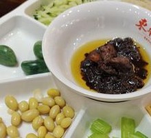 Huangchenggen Zhajiang Noodles