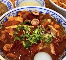 Braised Pork and Steamed Bun