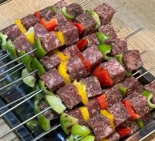 Stir-Fried Beef Cubes with Bell Peppers
