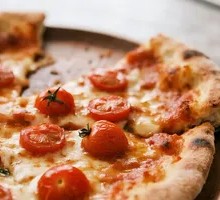 Traditional Margherita Pizza