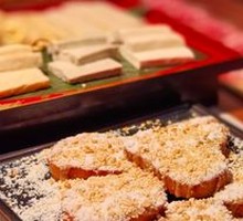 Premium Fried Steamed Bun Slices with Sesame Paste and Sugar